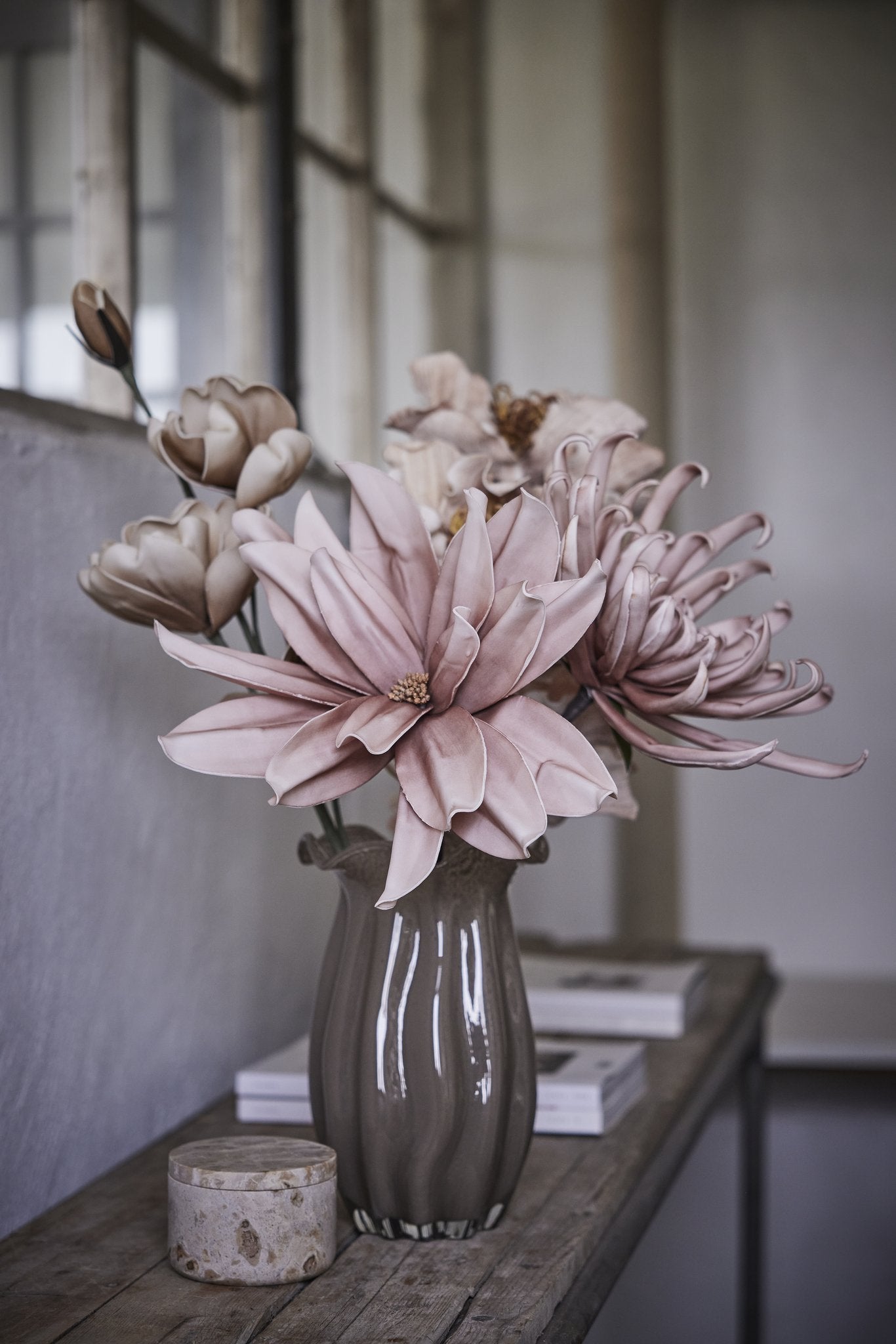 FloraVale 100x35.0x20.0 cm. Linen/Rose artificial